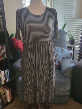 Forever Rose Junior's Dress